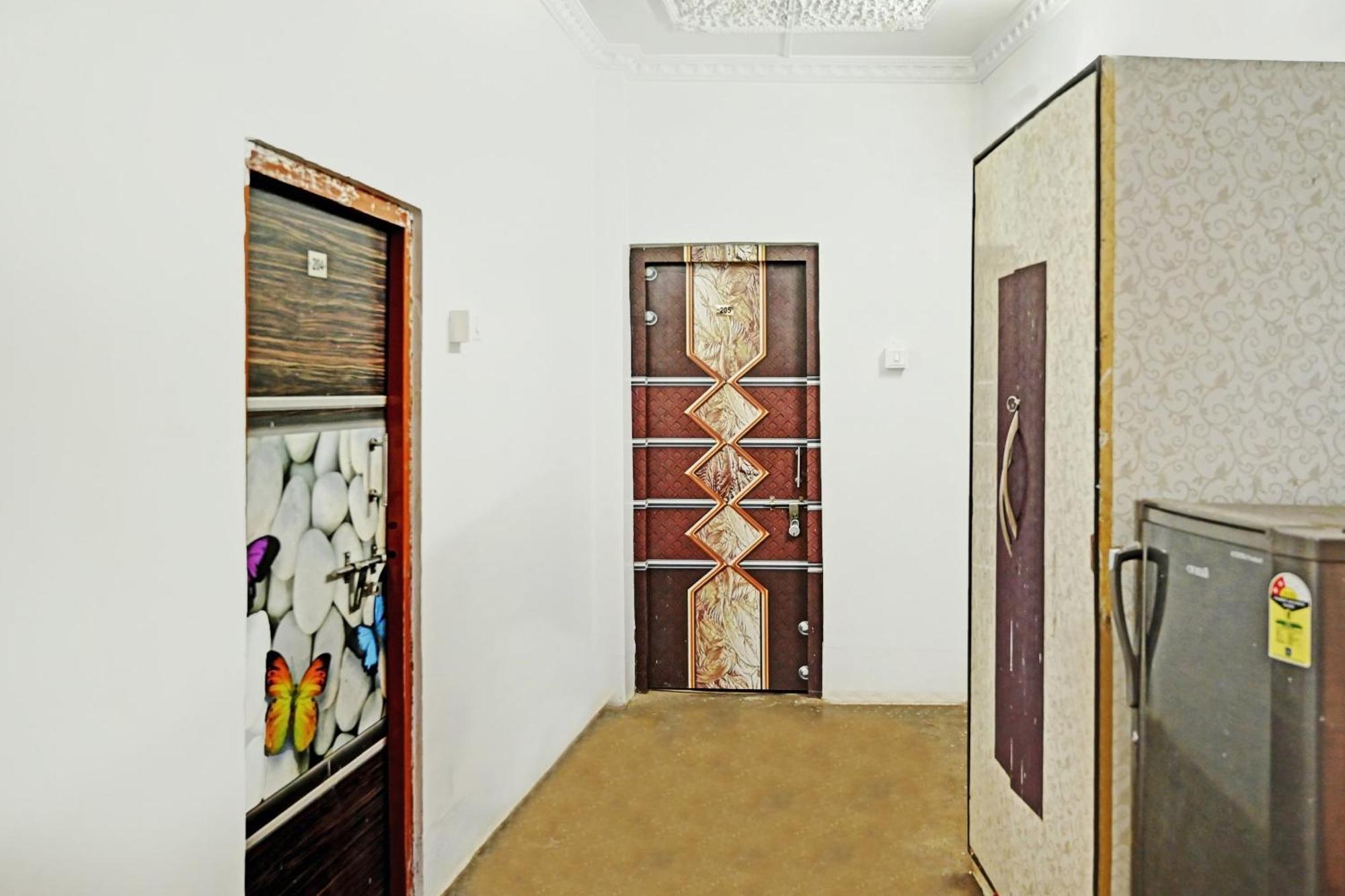 כלכותה Hotel O Om Shanti Inn מראה חיצוני תמונה