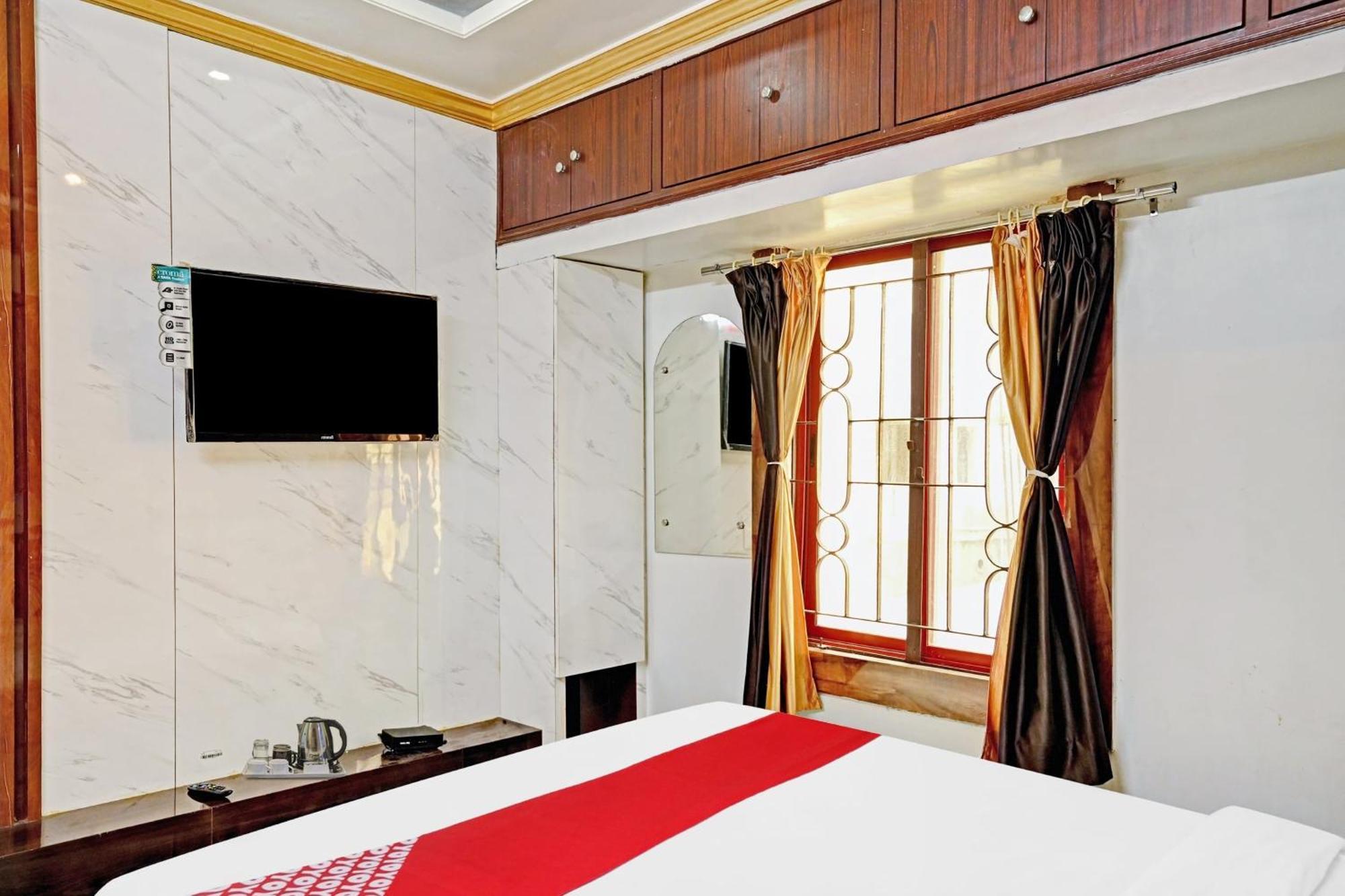 כלכותה Hotel O Om Shanti Inn מראה חיצוני תמונה